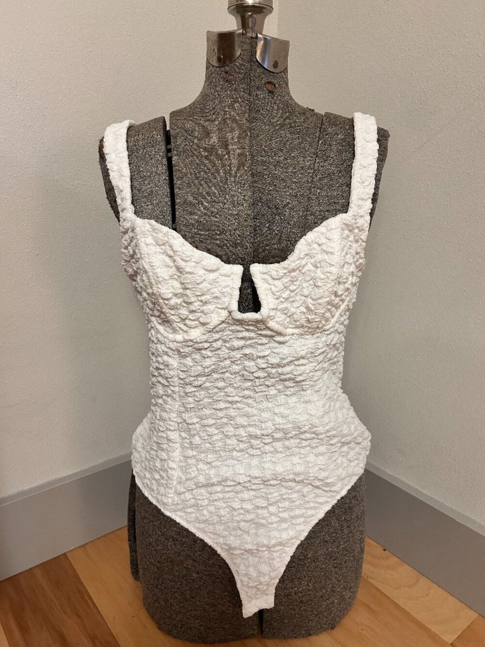 ASTR Size Large body suit